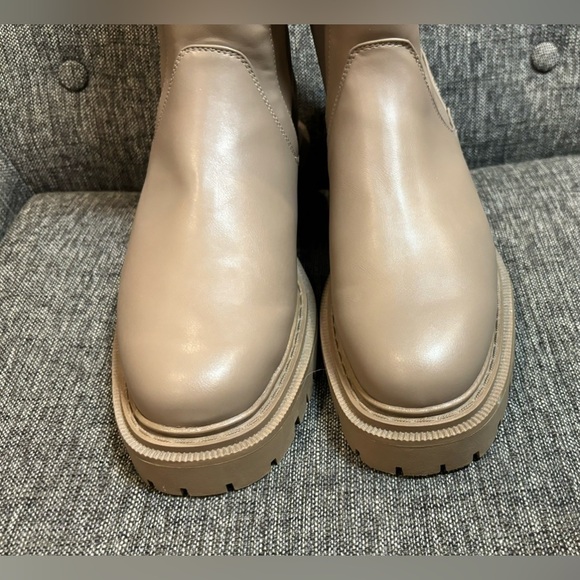 H&M Chelsea mid-calf lug platform sole taupe tan faux leather boot. 10 - Picture 9 of 13